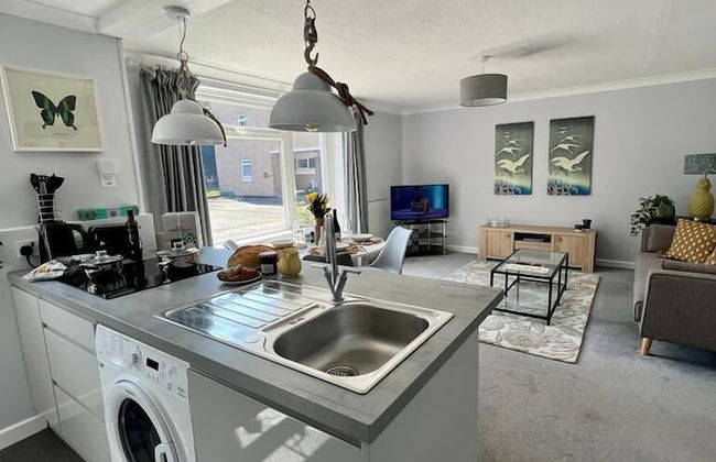 Sunny 2-Bedroom flat in Hoddesdon - Foto 8