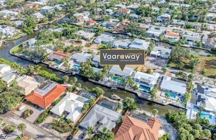 Siesta Key Waterfront Oasis - Heated Pool, Dock, Walk to Village & Beach - Photo 8