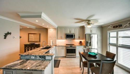 Coastal Marco Island Condo with Club Amenities! - Foto 5