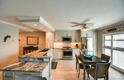 Coastal Marco Island Condo with Club Amenities! - Foto 5