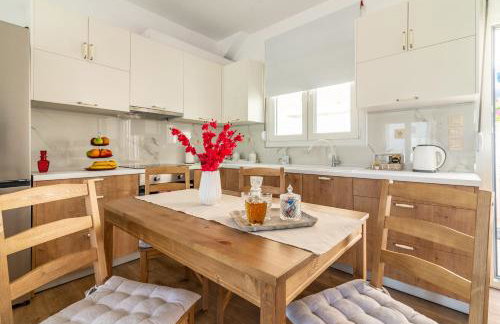 Sophia's Comfortable Home with a Private Backyard - Foto 12