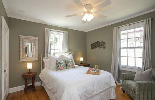 Golf Views, Porch Vibes, 3mi to Broadway! - Foto 12