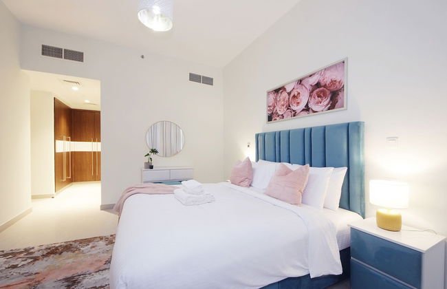 Luxury StayCation - Tranquil Retreat With Beautiful Park Views - Photo 15