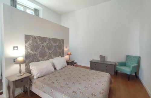 Suite de Rêve au Château avec Bain Caché - Accès Bassin de Nage - Clim - Foto 6