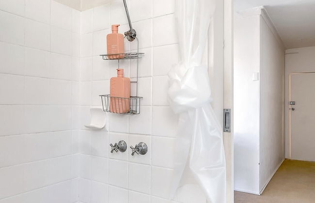 Quaint 1BD on the Doorstep of Manly Beach - Photo 9