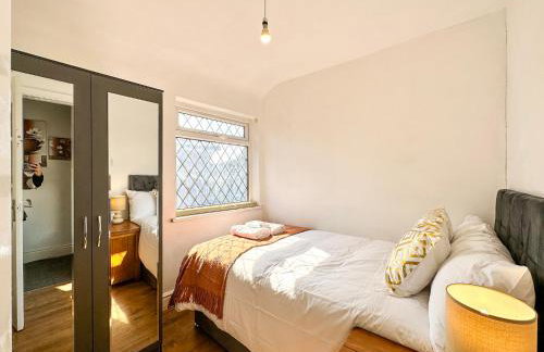 5BR Manchester Home Jacuzzi, Garden & Parking - Foto 23