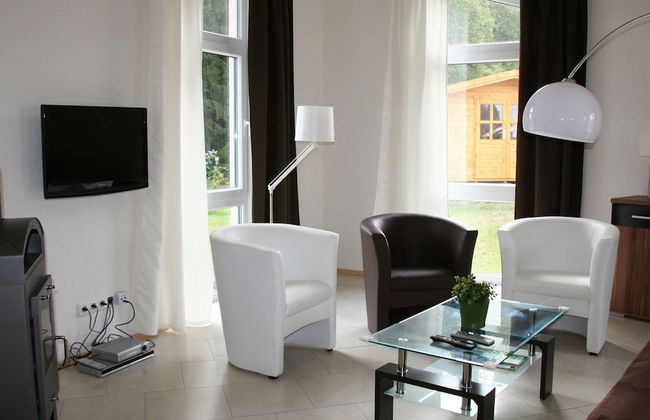 Bungalow in Eifel Near Forest and Mountains - Foto 9