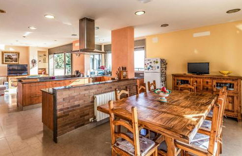 Lovely Home In Sant Cebrià De Vallalta - Foto 4