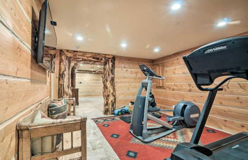 Delightful Cabin Vacation Rental with Fire Pit! - Foto 17