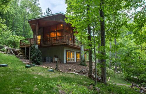 5 Bed 4 Bath Vacation home in Tuckasegee - Foto 1