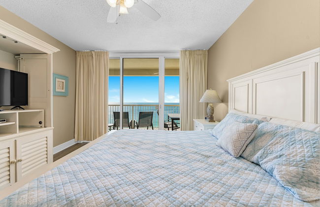 Majestic Beach Resort by Book That Condo - Foto 36