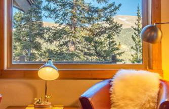 Cozy Cabin Perched on the Mountainside - Alpine Haus - Foto 34