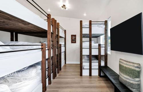 Luxury Lodge with Hot Tub, Theater and Pickleball Court - Foto 66