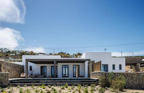 Bonzoe Suites & Villas - Photo 41