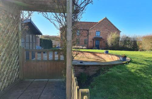 Brisley North Norfolk cosy cottage garden pub and walks - Foto 1