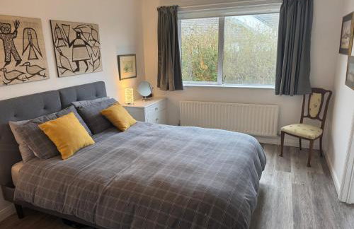 2-Bed Cottage Sleeps 5 - Pets Ok - Free Parking - Foto 3
