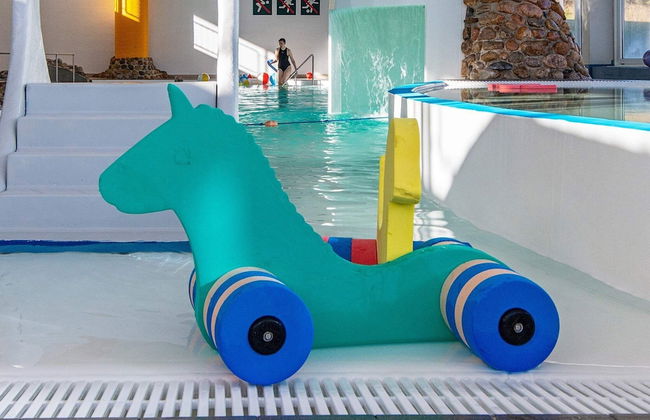 8 Person Holiday Home on a Holiday Park - Foto 13