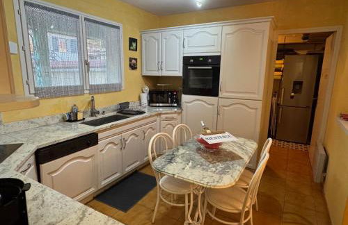 proche de Collioure maison au calme avec Spa - Foto 23