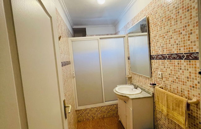 Charming Getaway in Casablanca Maroc, Cozy Home With Thoughtful Amenities - Photo 7