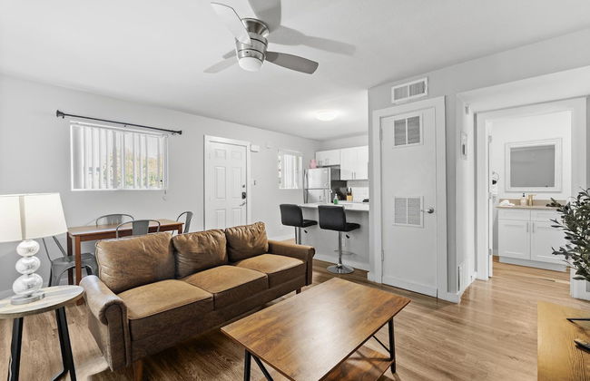 Stylish 1BR Near UT Highland Evonify - Photo 24