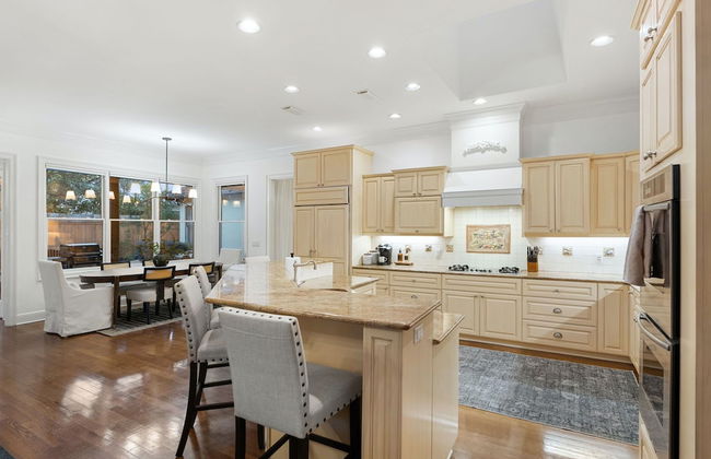 Chic & Secluded 4 BDR in Desirable Tarrytown! - Foto 8