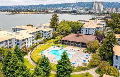 Nice place surrounded by the water - Foto 13