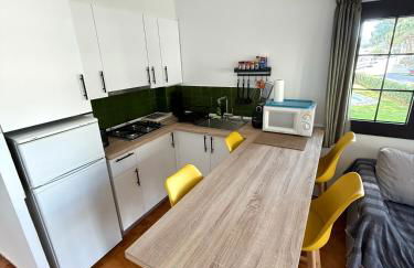 Apartamento en la Escala con piscina y parking - Photo 17