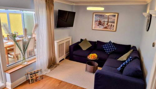 28 ExcellentStays - Heathrow - 5 Bedroom House - Foto 1