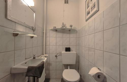 Ferienwohnung Kiara - mit Terrasse, 2 Schlafzimmern und einem großem Wohnzimmer - Foto 12