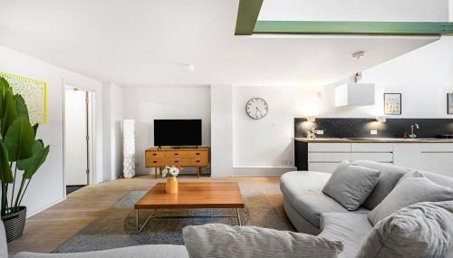 Schoolbell Mews full 3 bedroom 2 bathroom architect designed mews house Fabulous Bow, Victoria Park Location - Foto 5