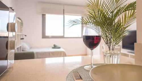 Estudio con vistas y parking - Foto 3