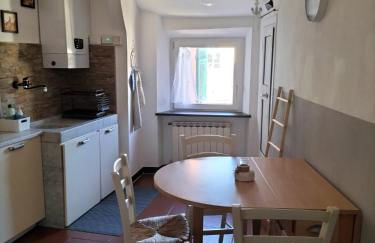 I Monti sul Mare - appartamento a Genova Pegli - Foto 1