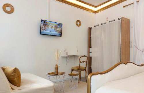 Le Petit Versailles - Face gare - Wifi - Baignoire - Foto 6