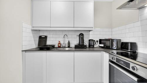 Stunning 2BR Apartment Cardiff Bay with Balcony - Foto 5