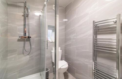 Comfortable 2BR Home 4 Beds Great for Small Groups - Foto 51