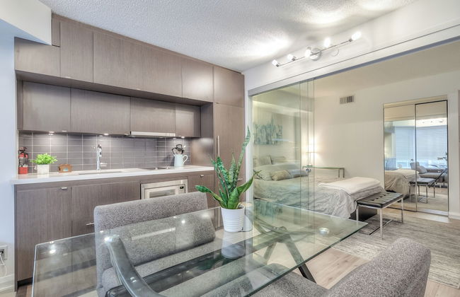 Waterfront Clair Avenue Suites - Foto 20