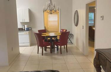 Cozy 3-BR Villa in Sun n Lake - Foto 4