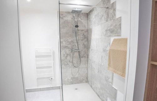 NEW Le Cocon-Clim-Vidéoprojecteur-Parking-Wifi-TOP PROS Conciergerie Montpellier - Foto 19