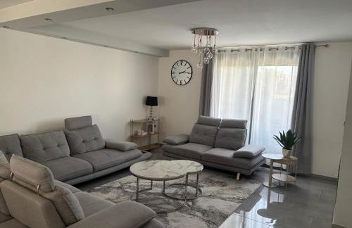 Villa luxueuse et Moderne avec piscine ! - Photo 4