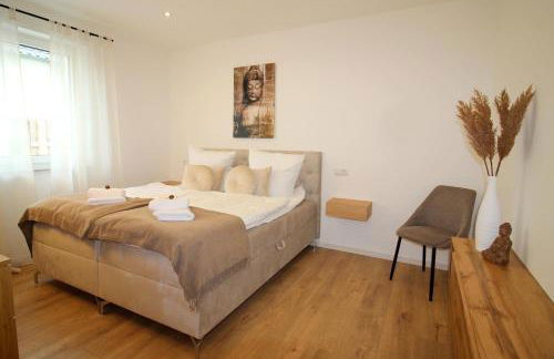 Großes Apartment mit Küche, Dusche, Badewanne, Balkon, Parkplatz vor dem Haus, ruhig gelegen, ADA4 - Foto 63