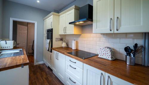 Whole Town House - Town centre! - Foto 2