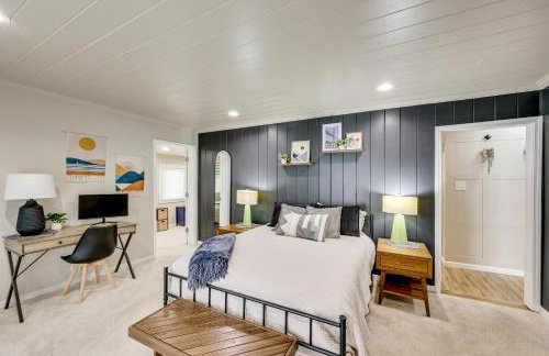 On-Site Creek and Spacious Yard Family Gem in Royal - Foto 14