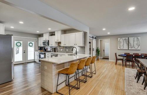 Hot Tub, Dock and Sauna! Lake Wisconsin Retreat - Foto 2