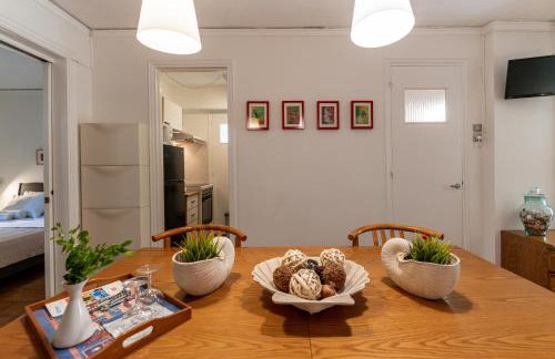 Comfortable garden Apt near Vouliagmeni beach - Photo 9