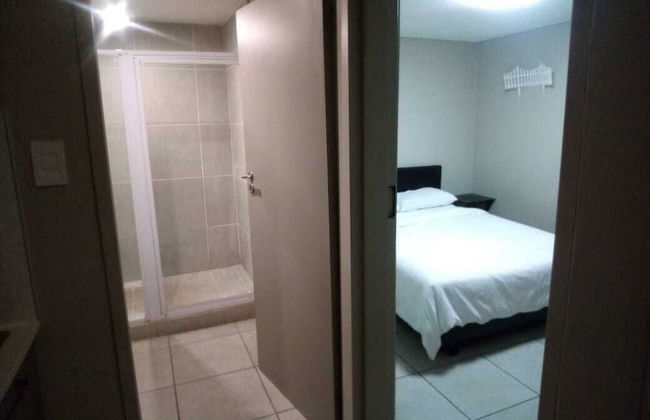 Central Sandton Apartment - Photo 3