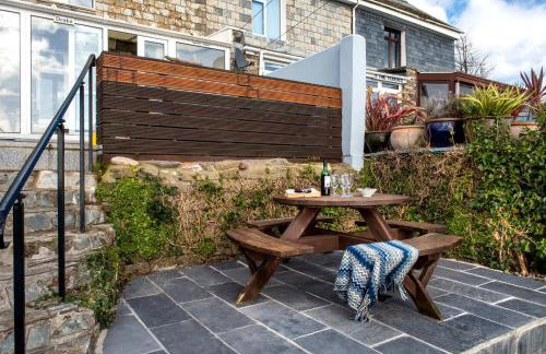 Drake Cottage with Hot tub - Photo 32