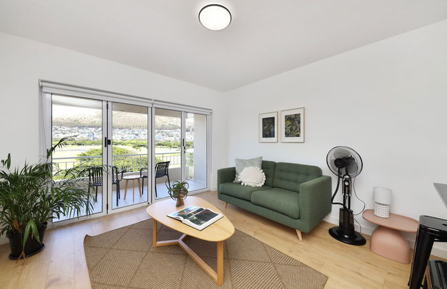 Two Bedroom Apartment With Mountain Views - Foto 1