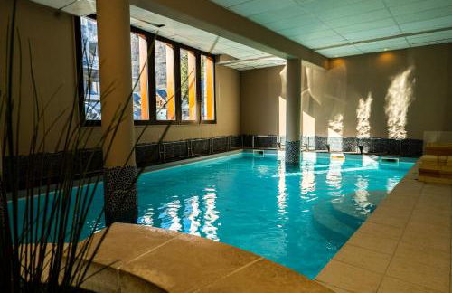 Apparts au Cœur de St-Lary - Piscine Chauffée et Sauna - Foto 7