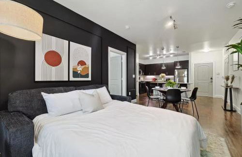 Modern 2B Close to The Star Toyota HQ Legacy West - Foto 13