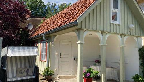 Kleines Haus am Hafen - ruhig und grün am Ortsrand - Foto 2